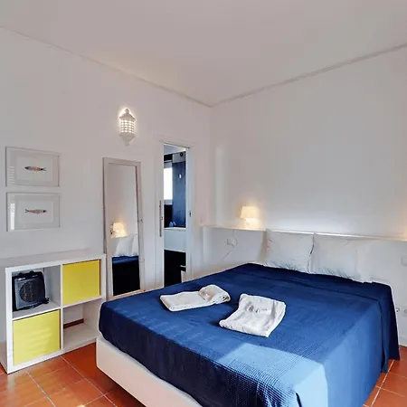 Apartment By Homing *