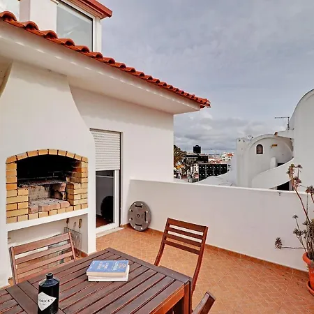 By Homing Apartament